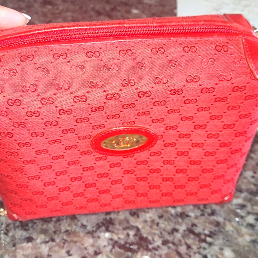 GUCCI RED MICRO GG MONOGRAM CROSSBODY BAG - Picture 5 of 16